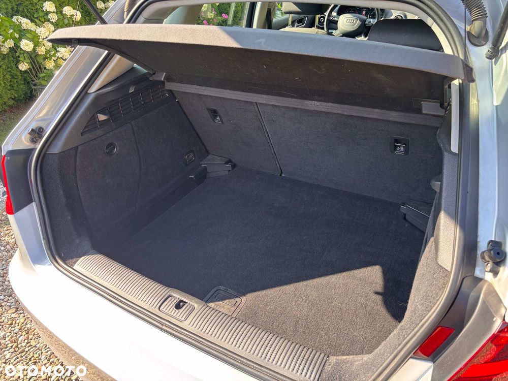 Audi A3 Sportback 1.6 TDI ultra Attraction - 13