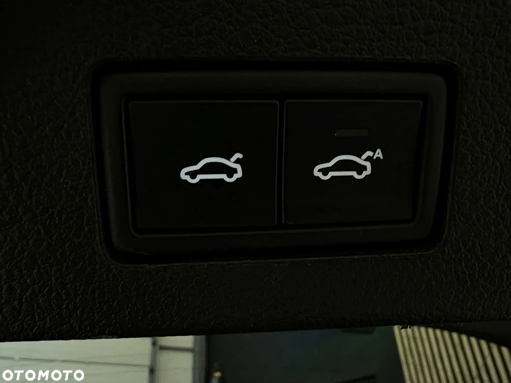 Volkswagen Arteon 2.0 TDI SCR DSG Elegance - 24