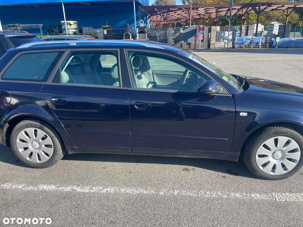 Audi A4 Avant - 4