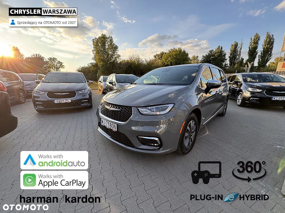 Chrysler Pacifica - 2