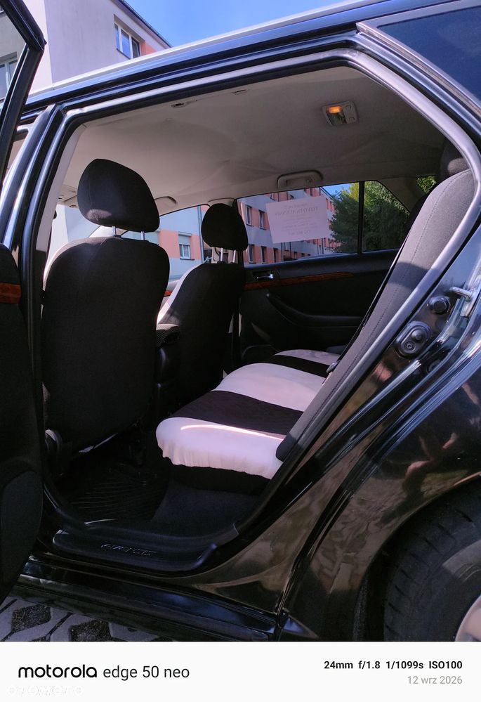 Toyota Avensis 2.0 D-4D Luna - 12