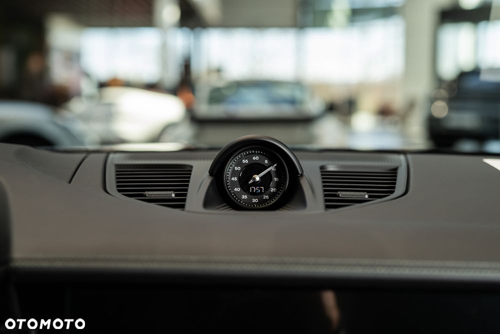 Porsche Panamera 4 - 28