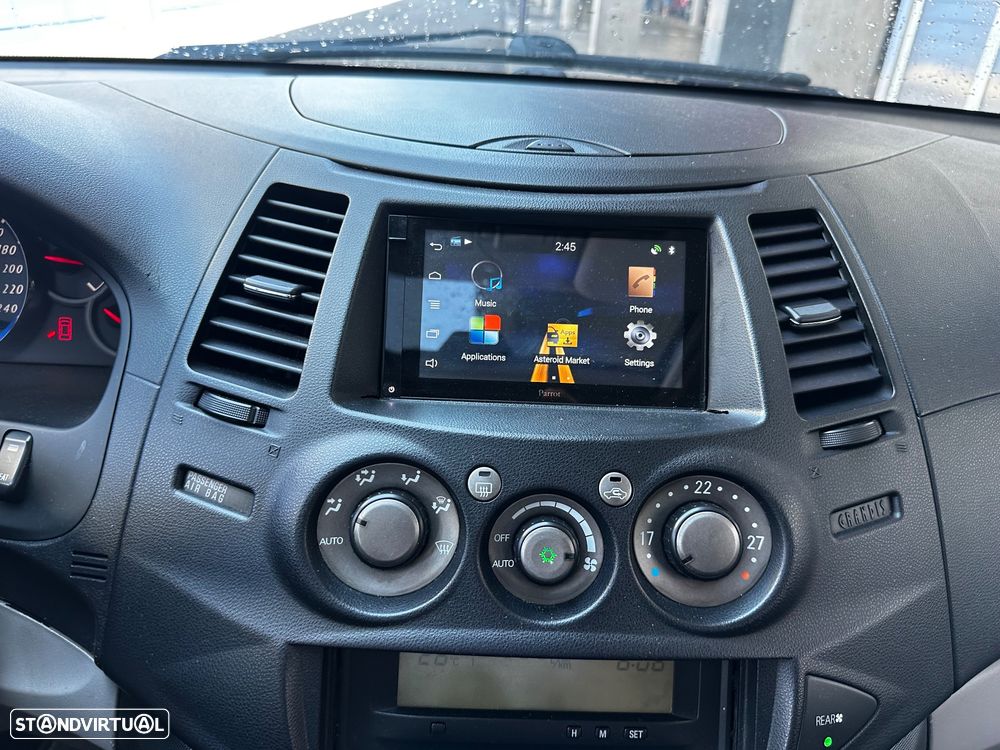 Mitsubishi Grandis 2.0 DI-D Sport - 22