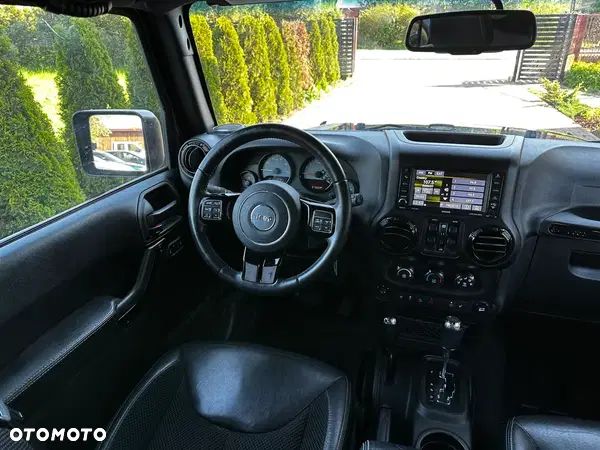 Jeep Wrangler 3.6 Unlim Sahara - 18