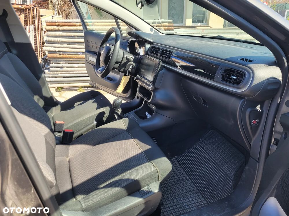 Citroën C3 1.2 PureTech Exclusive - 26