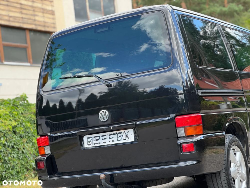 Volkswagen Caravelle - 12