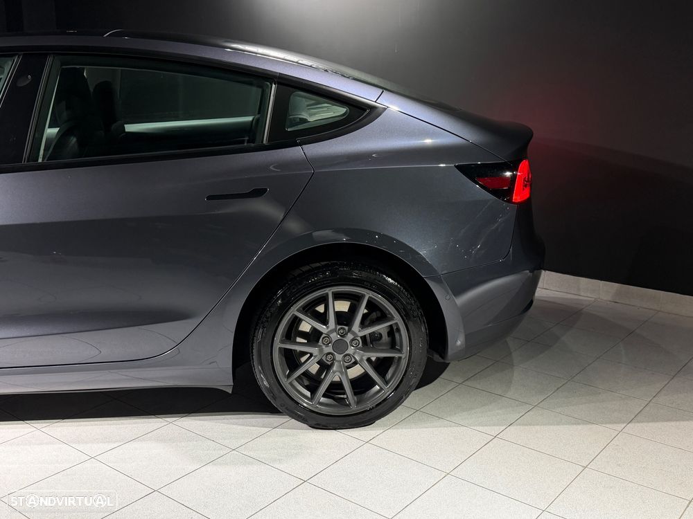 Tesla Model 3 Long-Range Dual Motor AWD - 8