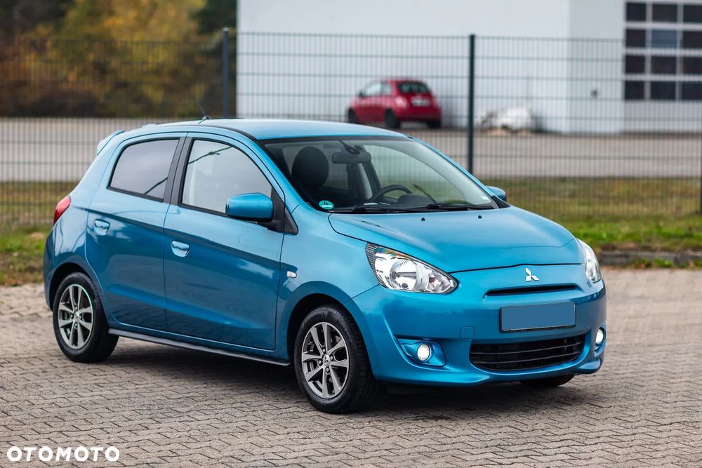 Mitsubishi Space Star 2015 photo 2