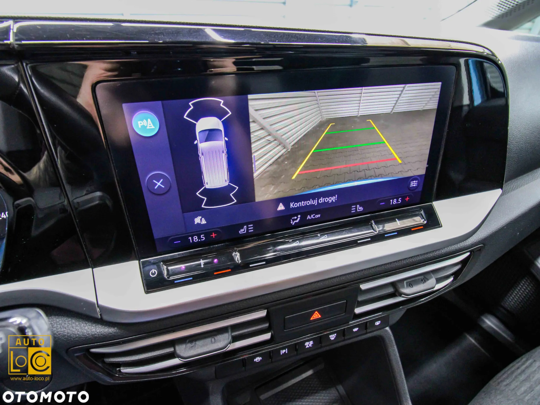 Ford Tourneo Connect Grand - 23