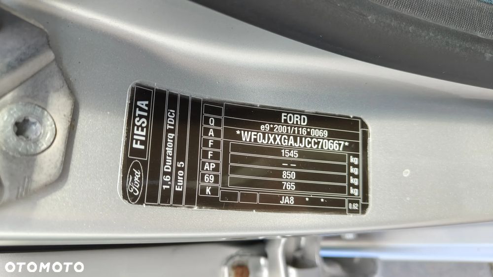 Ford Fiesta 1.6 TDCi Individual - 19