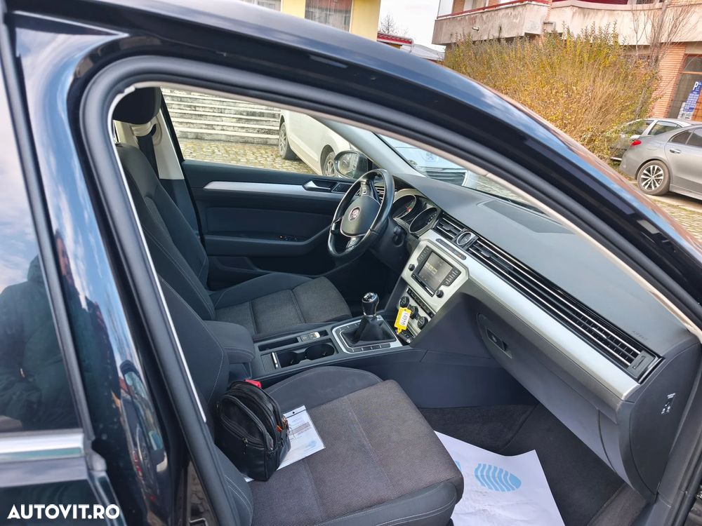 Volkswagen Passat 2.0 TDI (BlueMotion Technology) Highline - 10