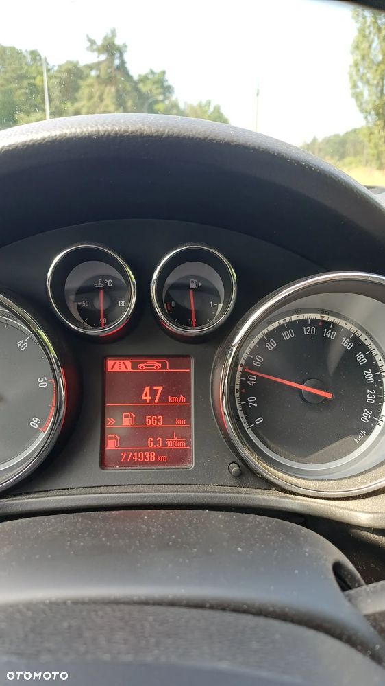 Opel Insignia 2.0 CDTI - 9