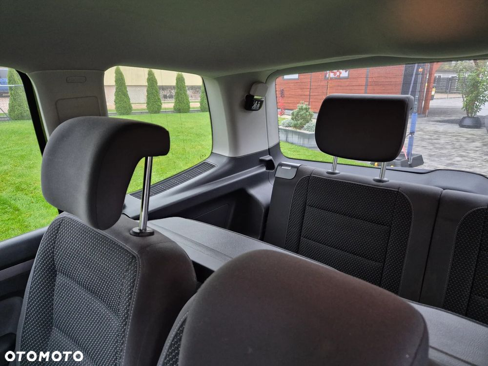 Volkswagen Touran 1.6 TDI DPF BlueMotion Technology DSG Comfortline - 9