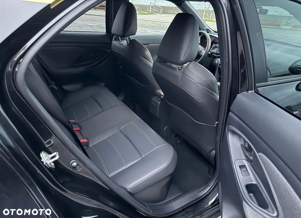 Toyota Yaris Hybrid 1.5 Premiere Edition - 12