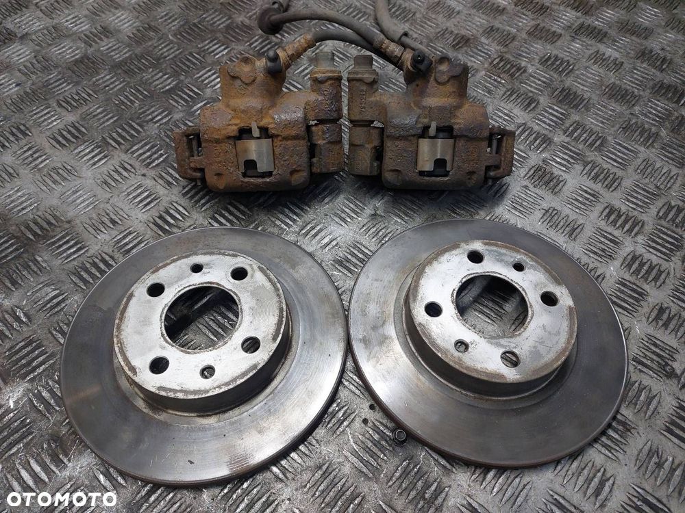TARCZE HAMULCOWE PRZÓD + KLOCKI + ZACISKI FIAT PANDA II 1.1 8V - 1
