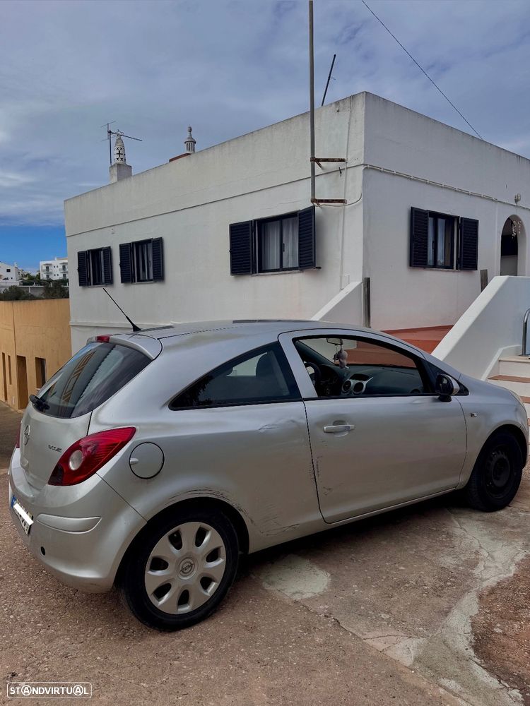 Opel Corsa 1.3 CDTi Enjoy EcoFLEX - 3