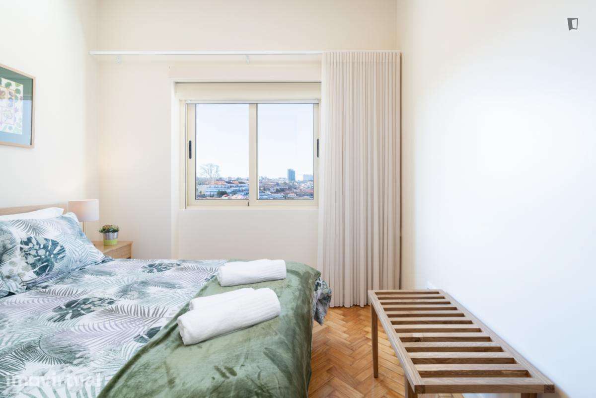 Apartamento com 3 quartos - localizado em Vila nova de gaia - Grande imagem: 2/58