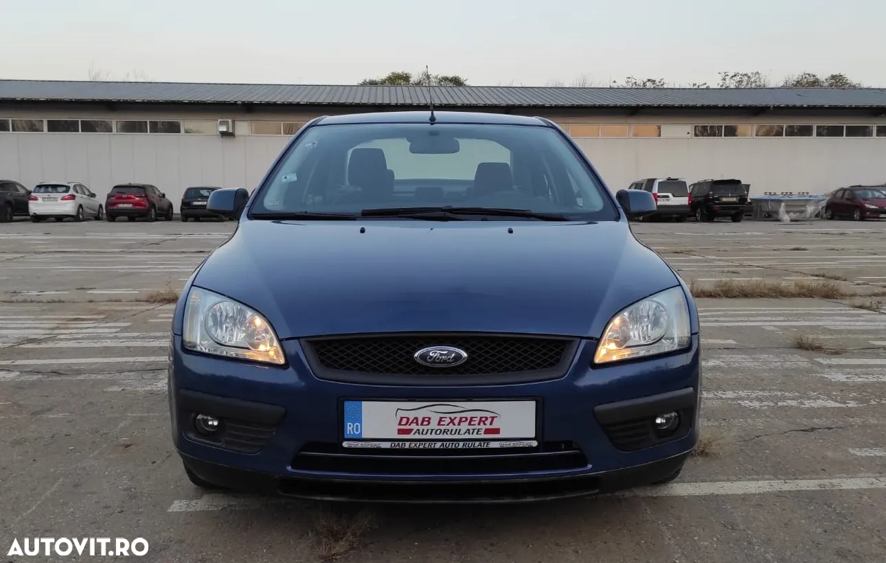 Ford Focus 1.6i Trend - 2