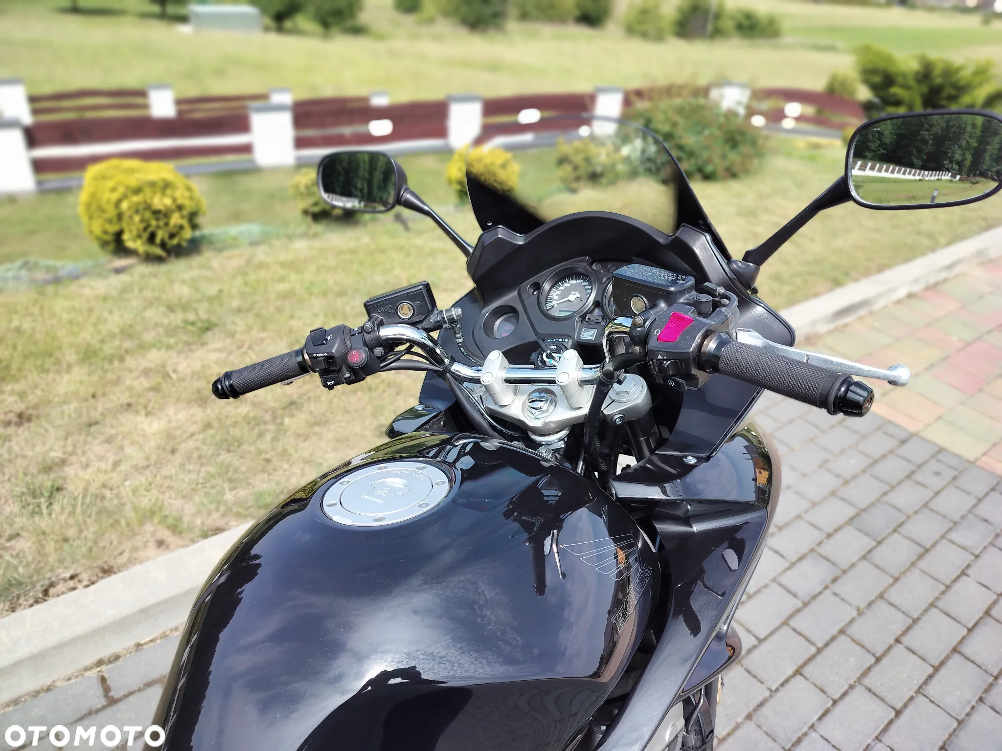 Honda CBF - 23