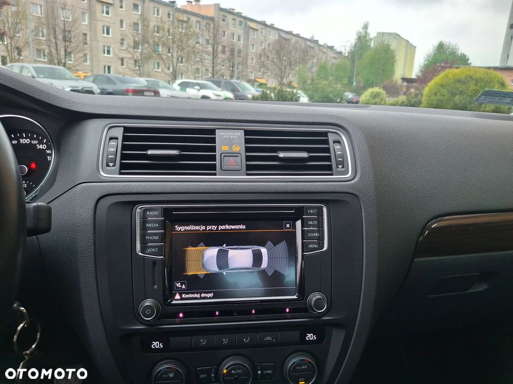 Volkswagen Jetta 1.4 TSI BMT Comfortline - 23