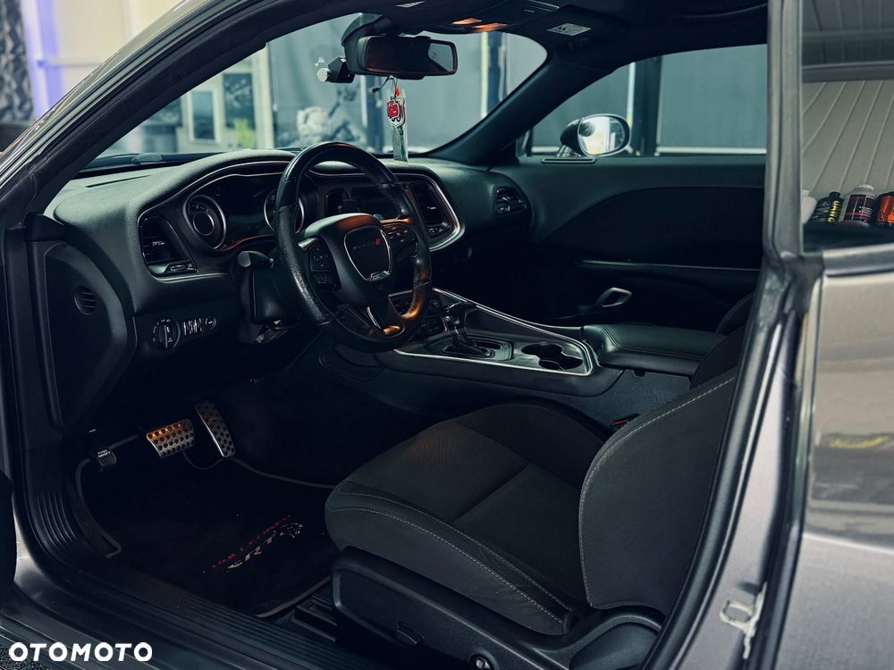 Dodge Challenger Automatik R/T Plus Shaker - 22