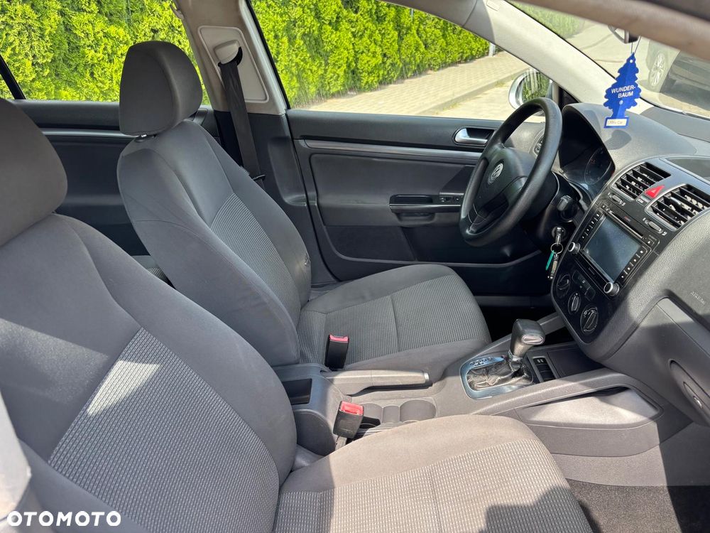 Volkswagen Golf 1.9 TDI DSG DPF Trendline - 20