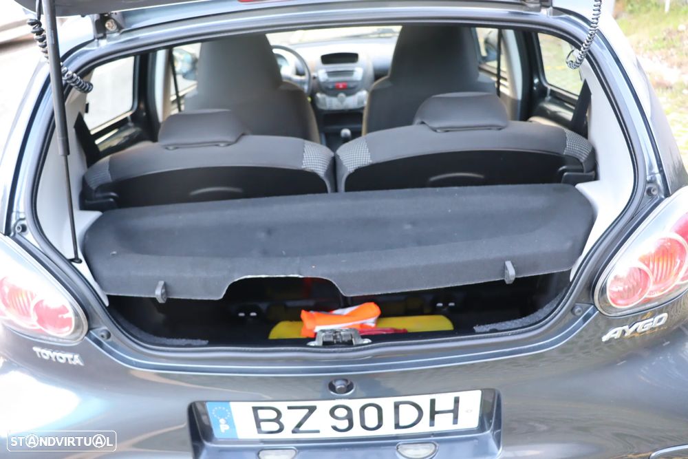 Toyota Aygo 1.0 Plus Sport Pack+VSC - 44