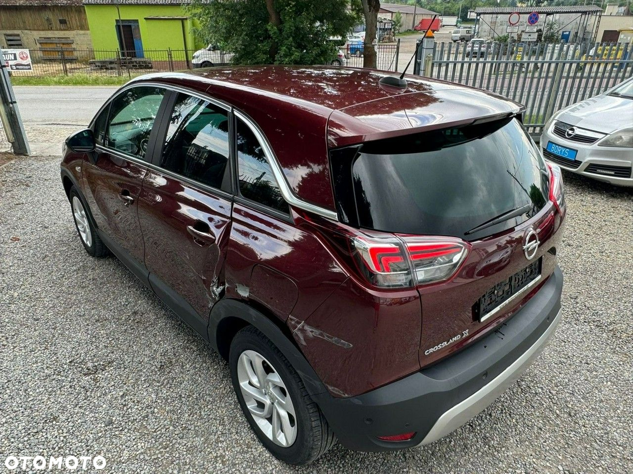 Opel Crossland X 1.2 T Design Line S&S - 34