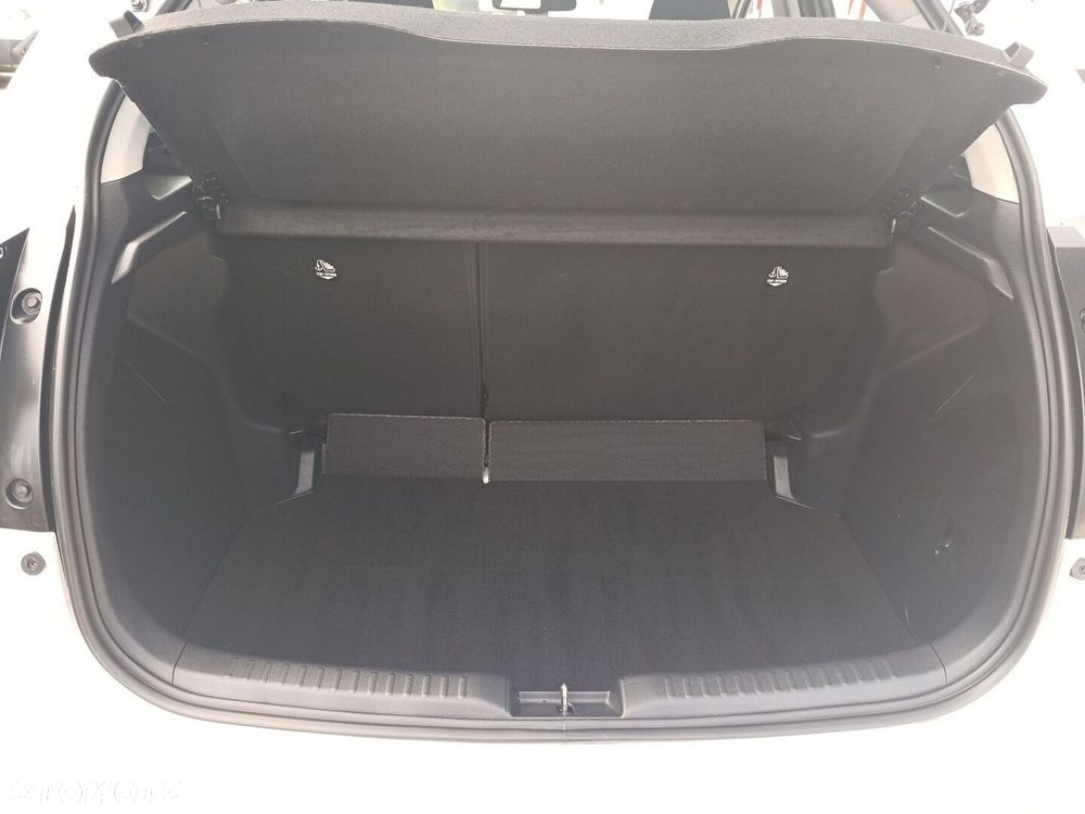 Toyota Yaris - 16