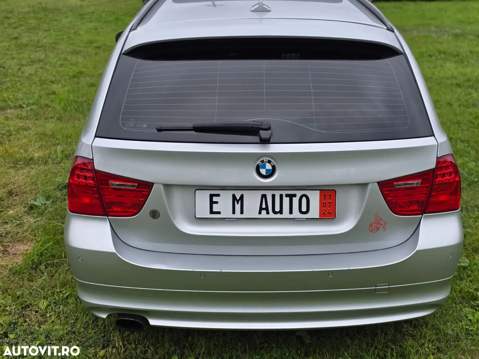 BMW Seria 3 320d DPF Touring Aut. - 20