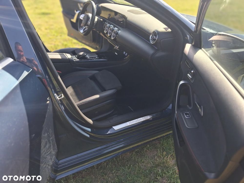 Mercedes-Benz Klasa A 200 d 8G-DCT Edition 2020 - 16