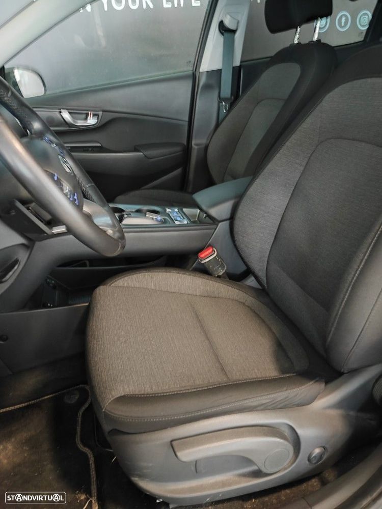 Hyundai Kauai 39 kWh Premium - 6