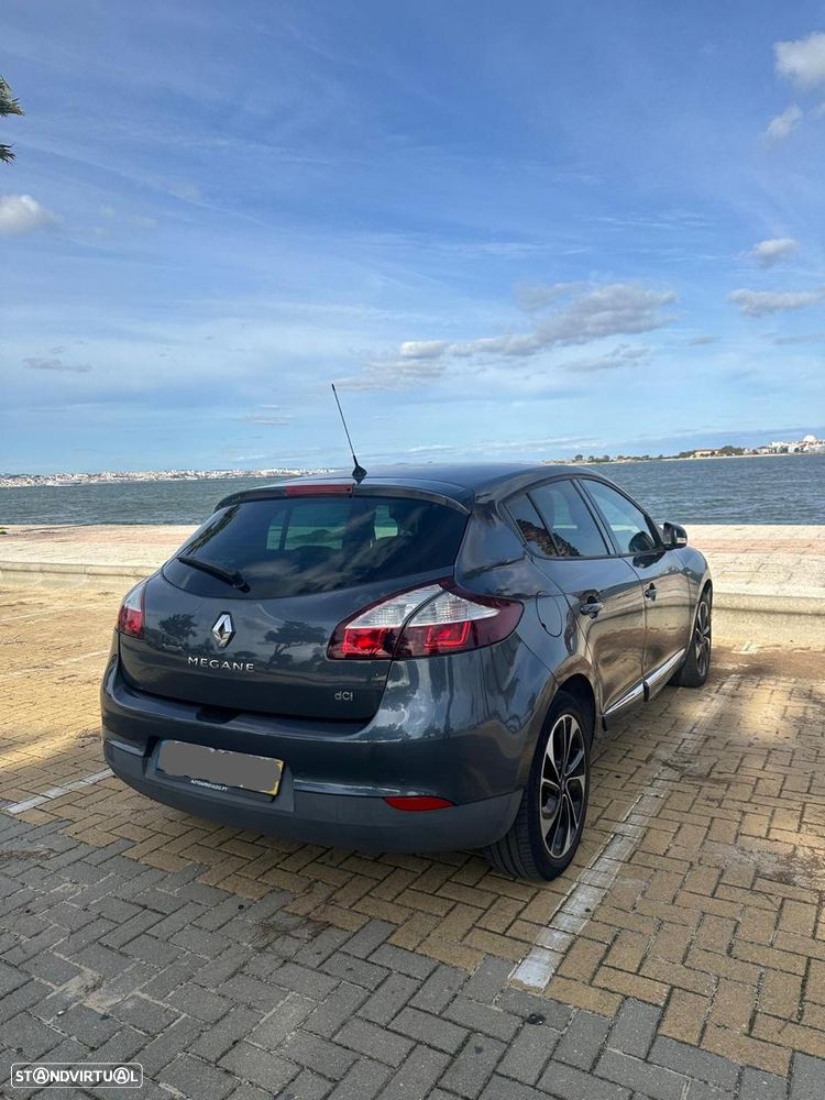 Renault Mégane 1.5 dCi Bose Edition - 13
