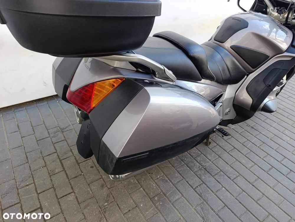 Honda ST - 23