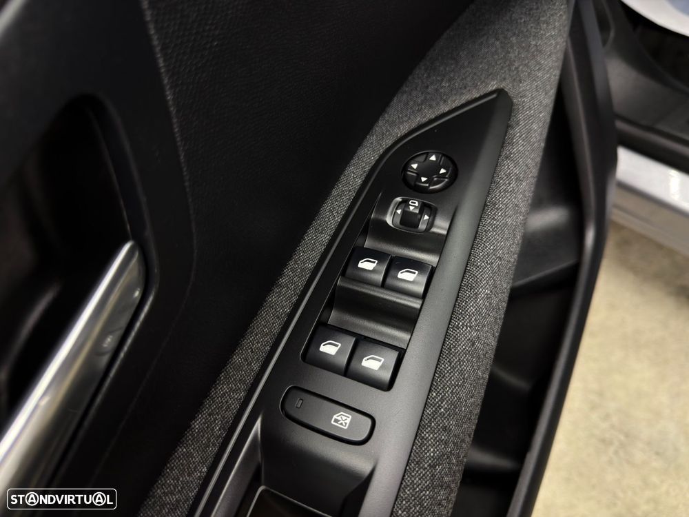 Peugeot 3008 1.5 BlueHDi Active Pack - 18