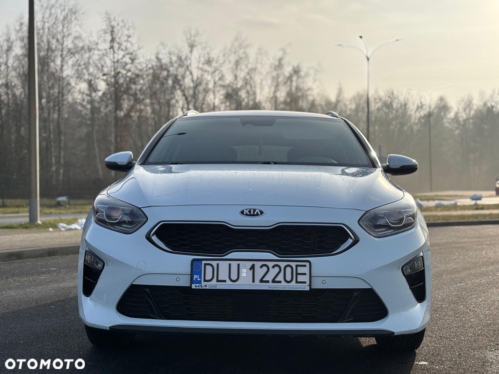 Kia Ceed 1.6 CRDi SCR L Business Line Plus - 1
