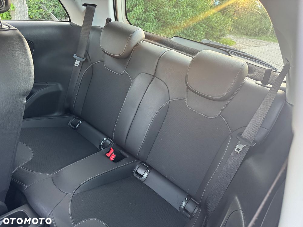 Opel Adam 1.2 ecoFLEX Start/Stop Black Link - 16