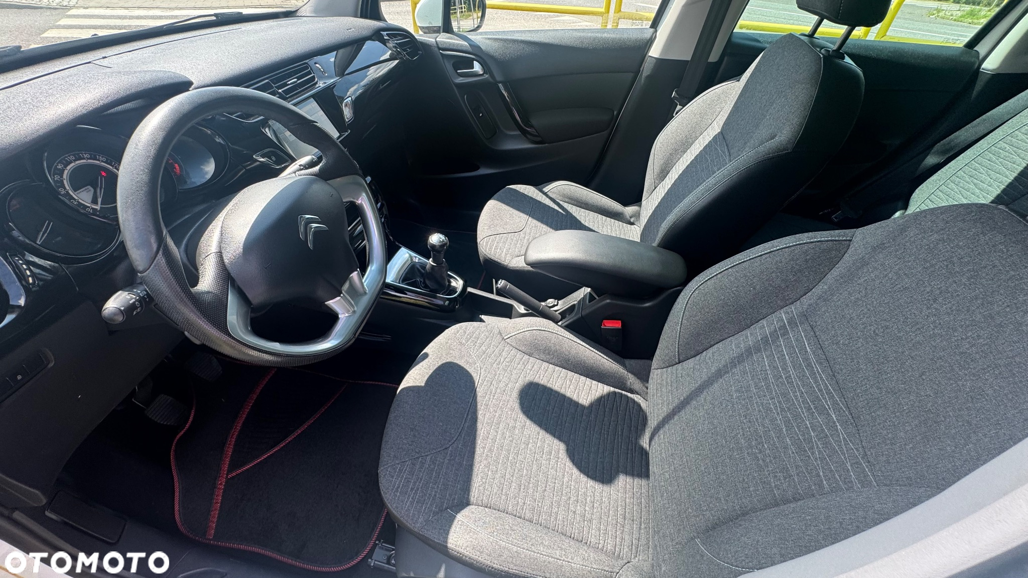 Citroën C3 1.2 PureTech Exclusive - 11