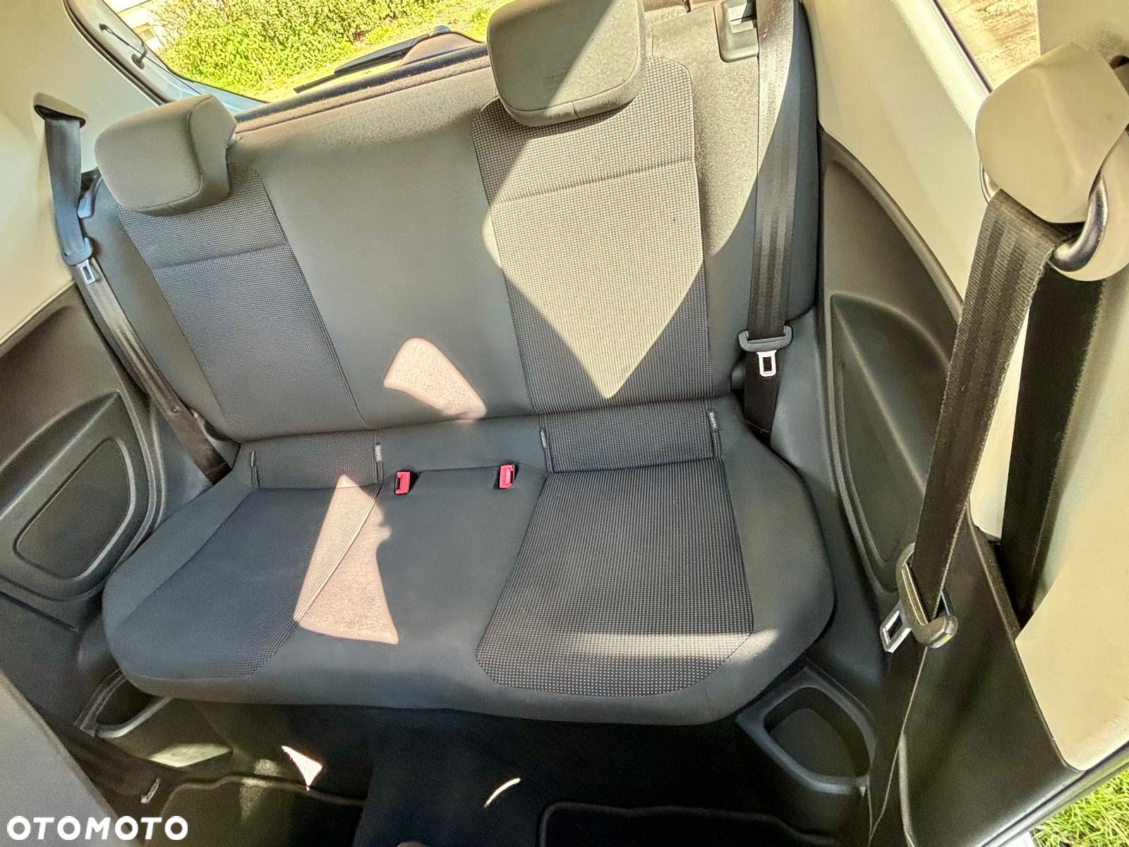 Volkswagen up! - 10