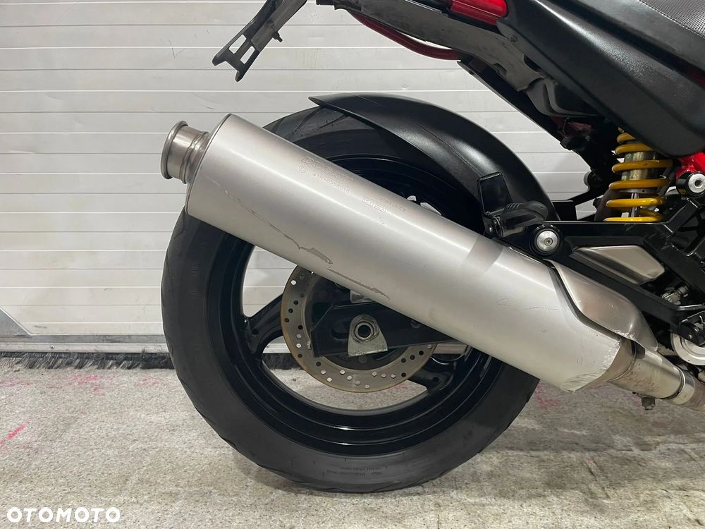 Ducati Monster - 10