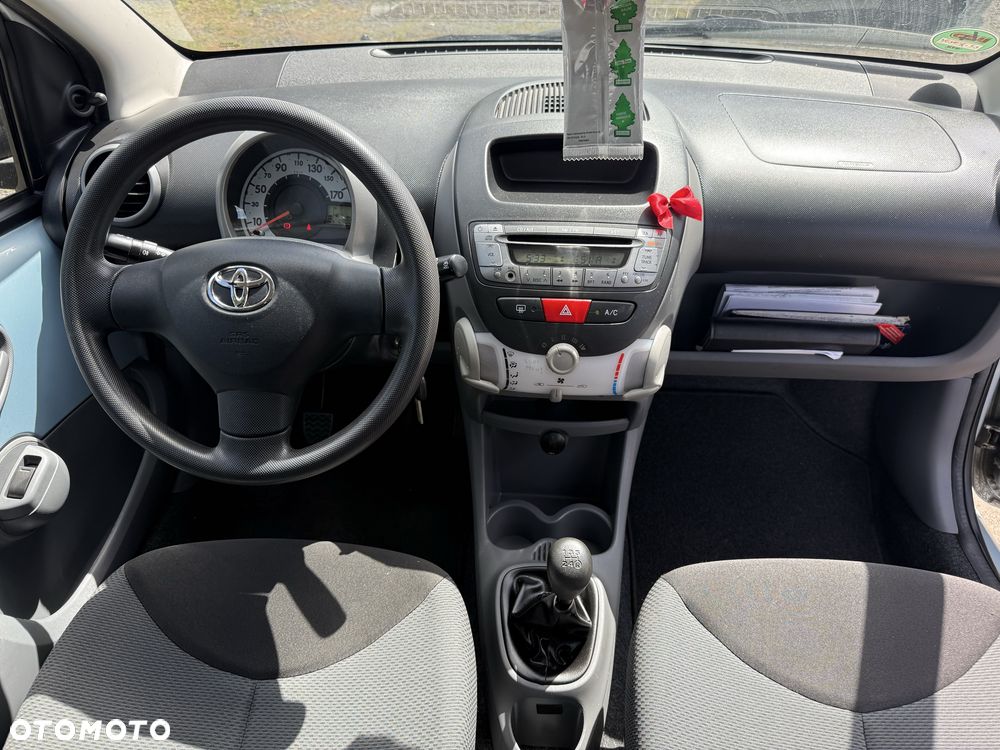 Toyota Aygo - 8