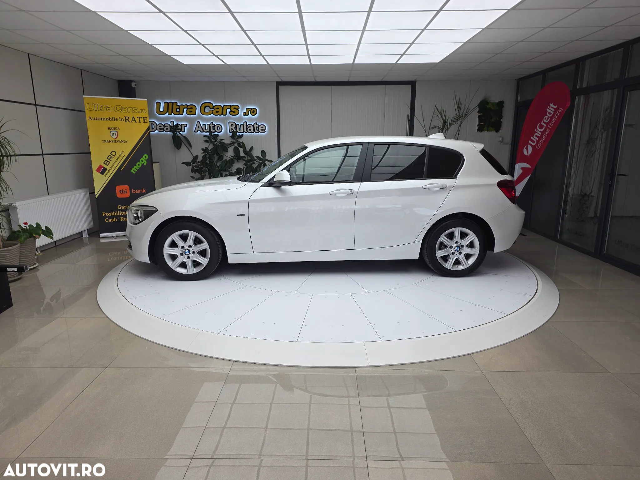 BMW Seria 1 118d Sport Line - 3