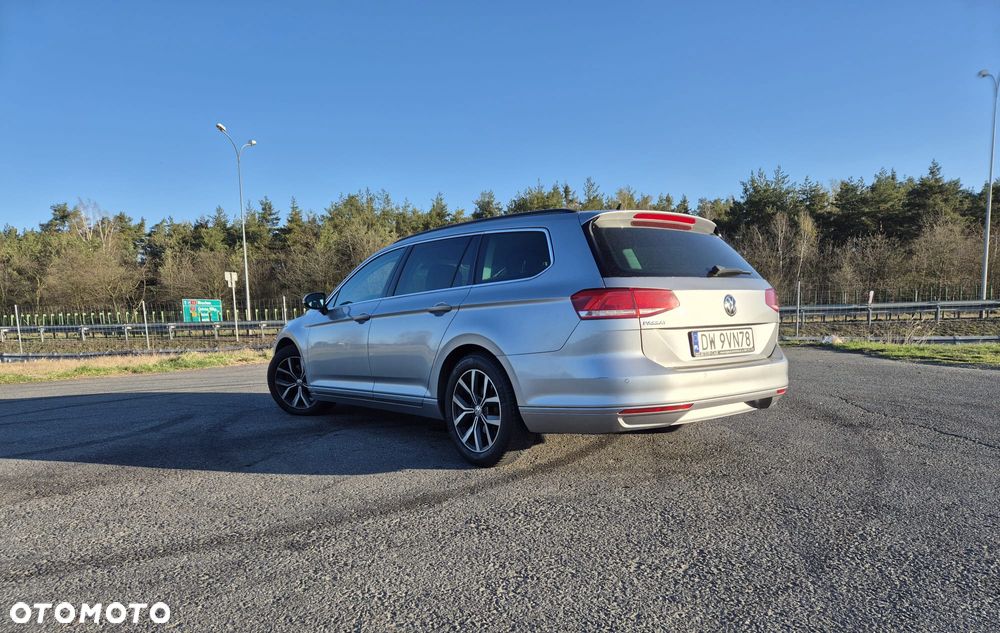 Volkswagen Passat 2.0 TDI SCR Comfortline DSG - 2