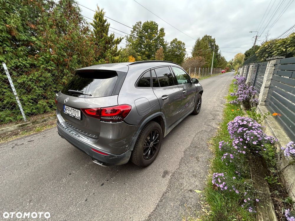 Mercedes-Benz GLA 250e Progressive - 9