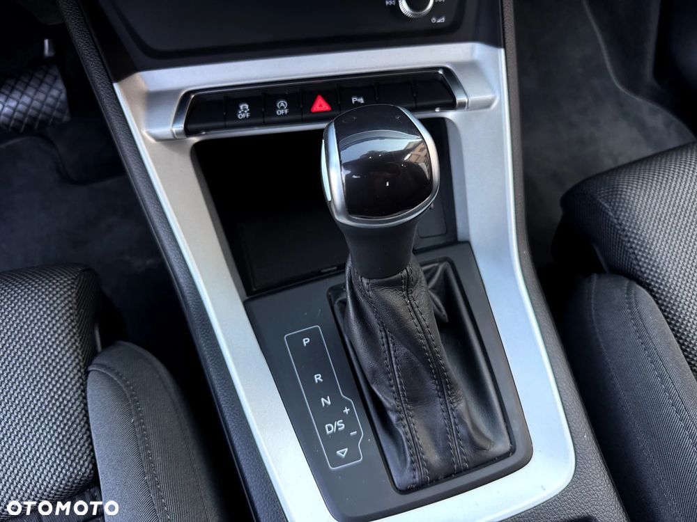 Audi Q3 35 TFSI S tronic - 17