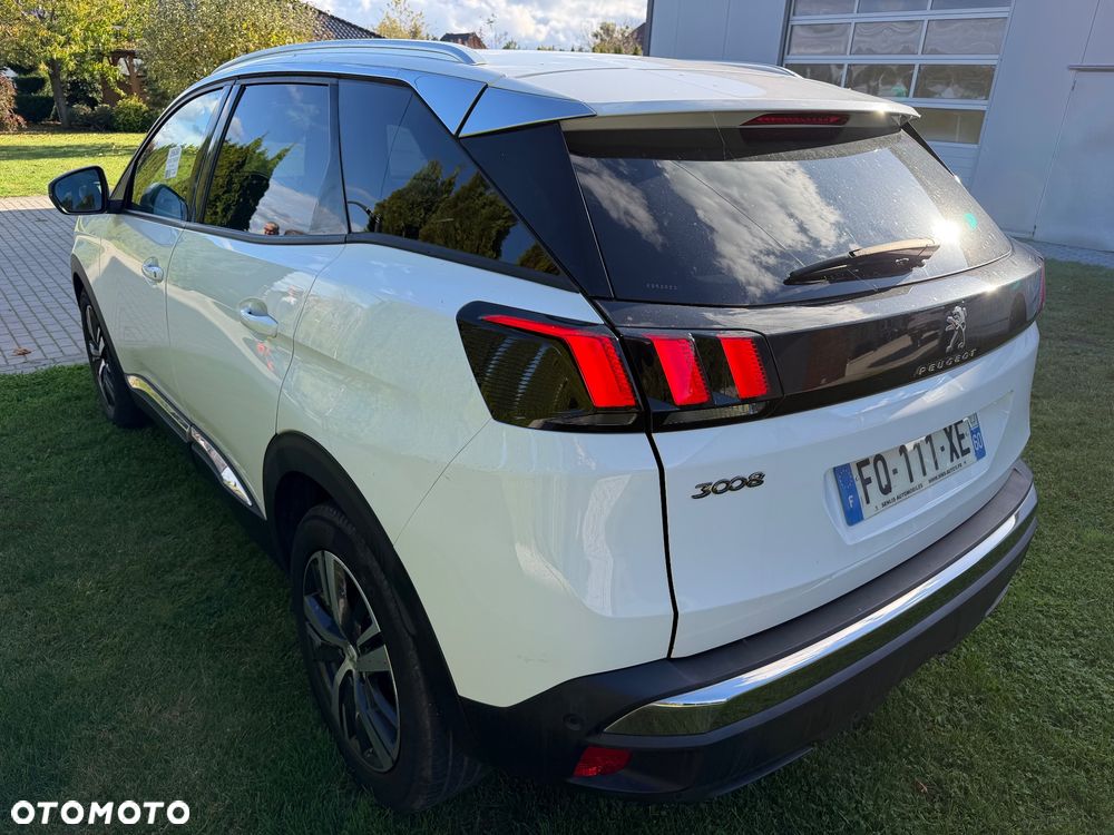 Peugeot 3008 PureTech 130 Stop & Start GPF EAT8 Allure - 28
