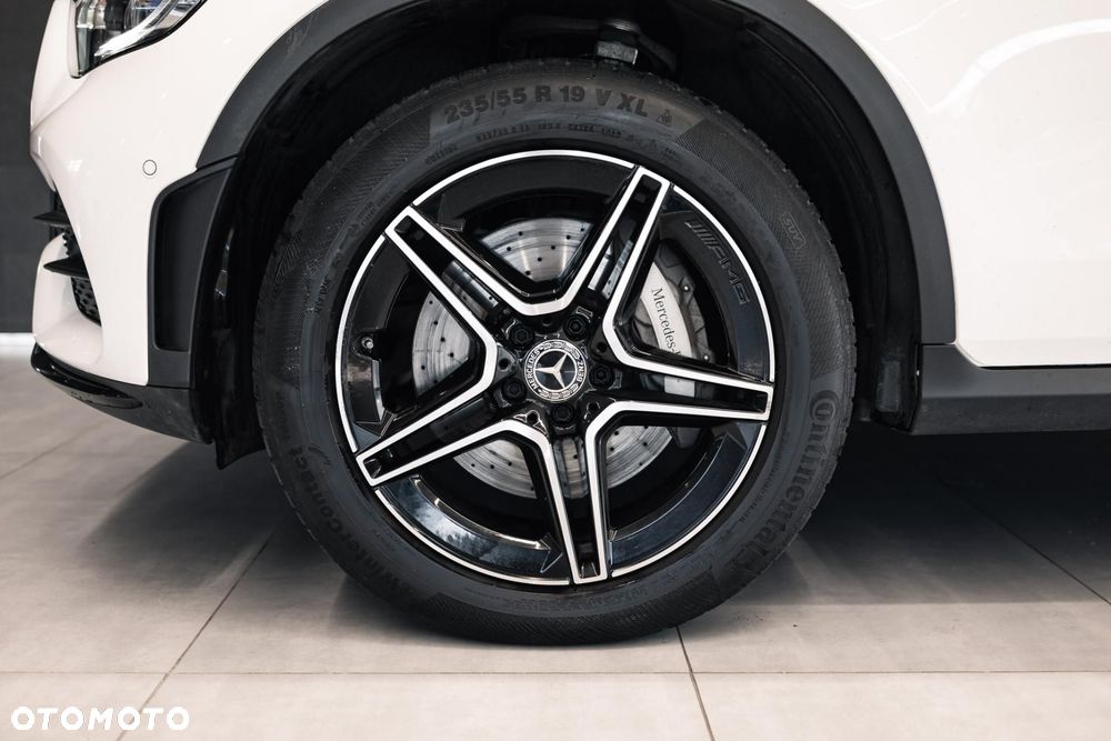 Mercedes-Benz GLC 300 e 4-Matic - 39