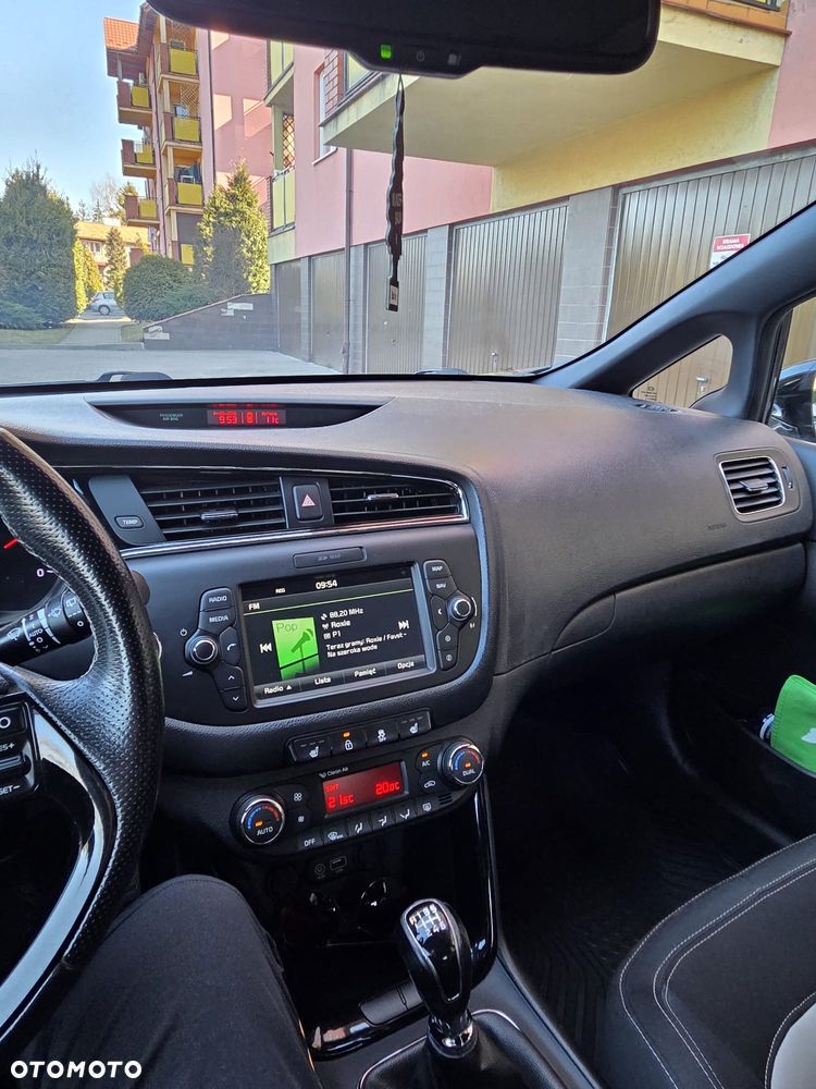 Kia Ceed 1.6 CRDi GT Line - 8