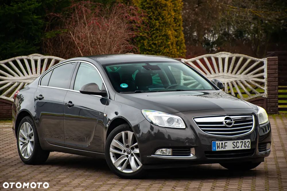 Opel Insignia - 1