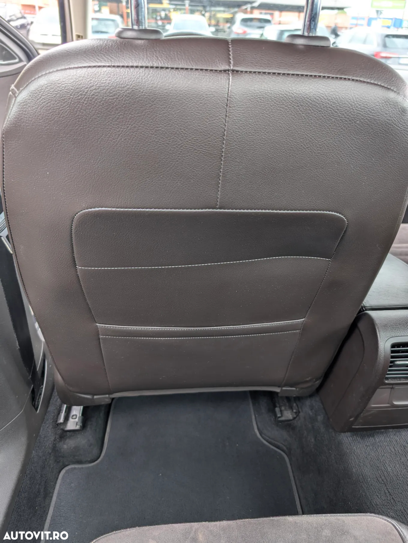 Volkswagen Passat 2.0 TDI BlueMotion Tehnology DSG Highline - 21